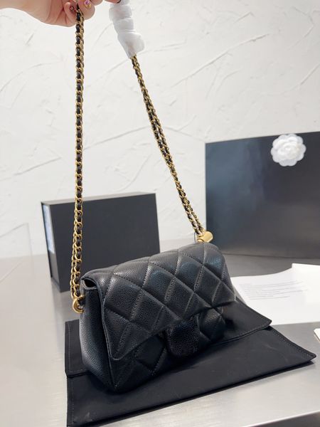 designer bag tote female tote bag luxury handbag chain shell bag double letter chain strap crossbody bag
designer bag tote female tote bag luxury handbag chain shell bag double letter chain strap crossbody bag