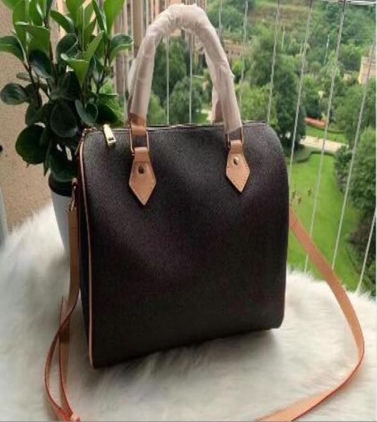 2020 new women messenger travel bag classic style fashion bags shoulder bags lady totes handbags 30 cm with key lock yun874548592688
2020 new women messenger travel bag classic style fashion bags shoulder bags lady totes handbags 30 cm with key lock yun874548592688