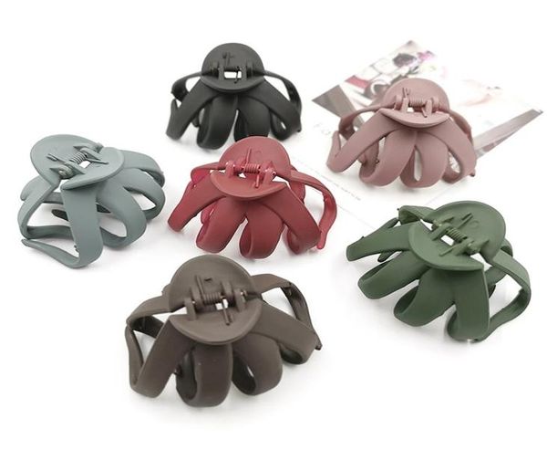 new arrival korea style simple matte large size hair claws adults women hair clips crabs clamps daily hair styling accessories6293967, Golden;silver
new arrival korea style simple matte large size hair claws adults women hair clips crabs clamps daily hair styling accessories6293967, Golden;silver