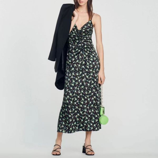 2023 designer bodycon party maxi dress french style floral fit pleated v-neck strap robes dresses for women, Black;gray
2023 designer bodycon party maxi dress french style floral fit pleated v-neck strap robes dresses for women, Black;gray