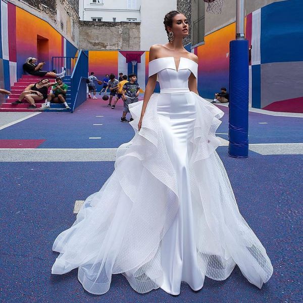 stunning ruffles detachable train wedding dresses off the shoulder cascading ruffles bridal dress satin mermaid country mariee, White
stunning ruffles detachable train wedding dresses off the shoulder cascading ruffles bridal dress satin mermaid country mariee, White