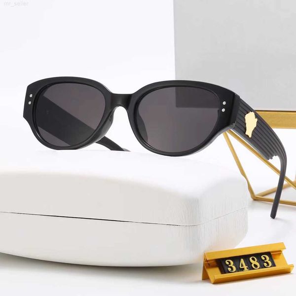classic designer's luxury coastal glasses elliptically wrapped side metal couple's sunglasses composite metal sunglasses gold sung, White;black
classic designer's luxury coastal glasses elliptically wrapped side metal couple's sunglasses composite metal sunglasses gold sung, White;black