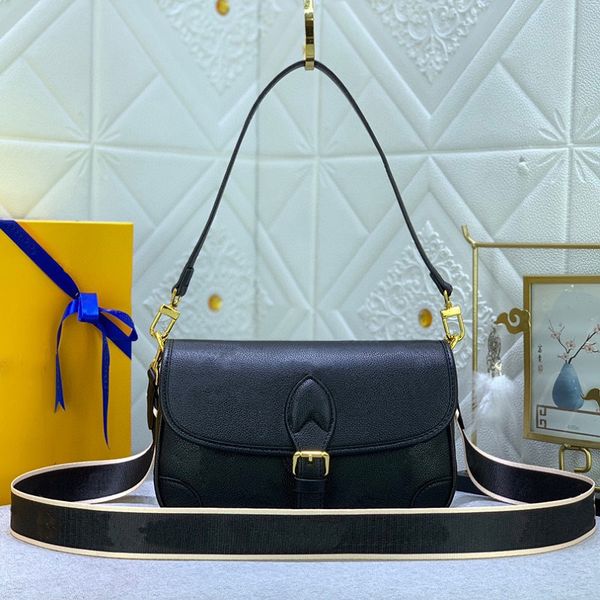 outdoor crossbody women's handbag classic letter embossed design leather fashion shoulder bag with series code
outdoor crossbody women's handbag classic letter embossed design leather fashion shoulder bag with series code