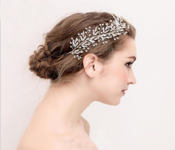 2019 popular sliver mini flower rhinestone hair wedding party hair accessories wedding tiara for bridal wedding party4695150, Silver
2019 popular sliver mini flower rhinestone hair wedding party hair accessories wedding tiara for bridal wedding party4695150, Silver