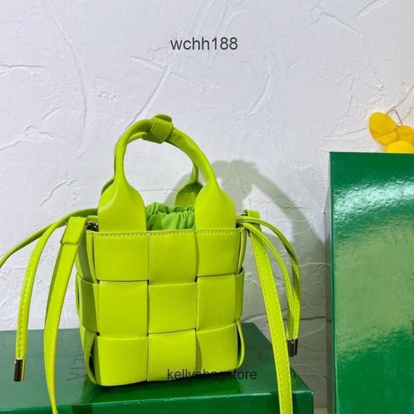 2023 crossbody tote bottegas cassettes evening bags mini basket bag venetass woven baskets handheld shoulder bucket leather totes women y3hn
2023 crossbody tote bottegas cassettes evening bags mini basket bag venetass woven baskets handheld shoulder bucket leather totes women y3hn