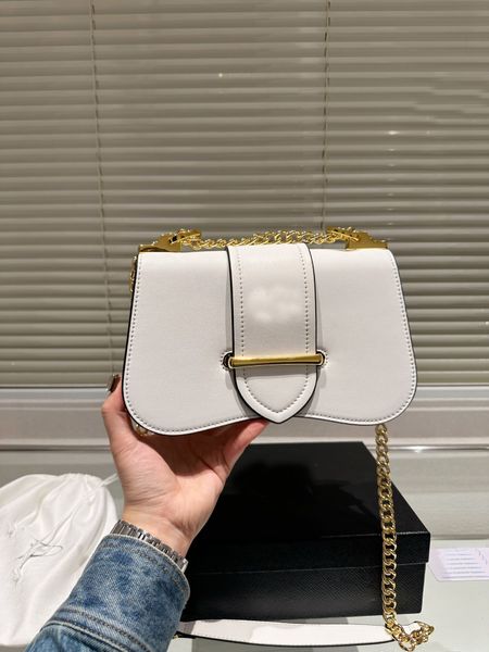 genuine leather metal messenger bag single shoulder bag original hardware metal buckle opening designer flip bag chain strap 24cm id michafl
genuine leather metal messenger bag single shoulder bag original hardware metal buckle opening designer flip bag chain strap 24cm id michafl