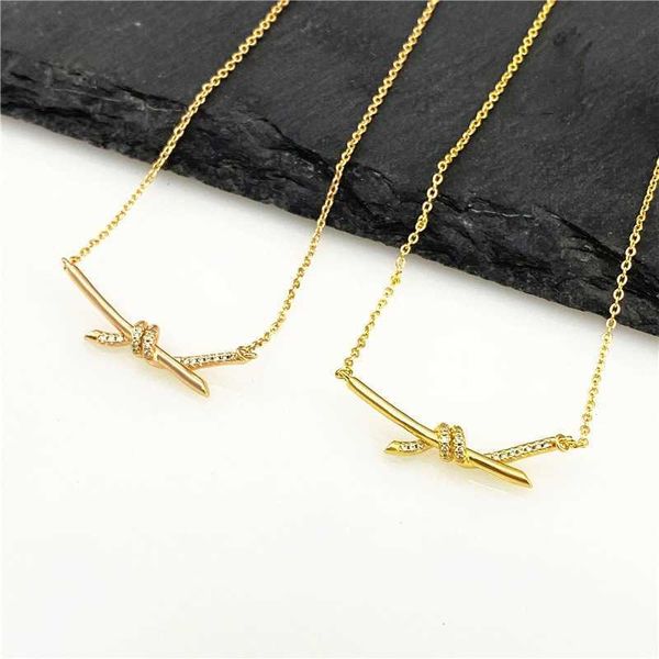 high-quality new tiffayffay bow necklace diamond encrusted knot women's rose plated gold valley ailing the same pendant collarbone chai, Golden;silver
high-quality new tiffayffay bow necklace diamond encrusted knot women's rose plated gold valley ailing the same pendant collarbone chai, Golden;silver