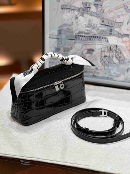 designer luxury evening handbags bag loropiana lp togo head layer cowhide crocodile pattern black small square bag carrying shoulder backpac
designer luxury evening handbags bag loropiana lp togo head layer cowhide crocodile pattern black small square bag carrying shoulder backpac