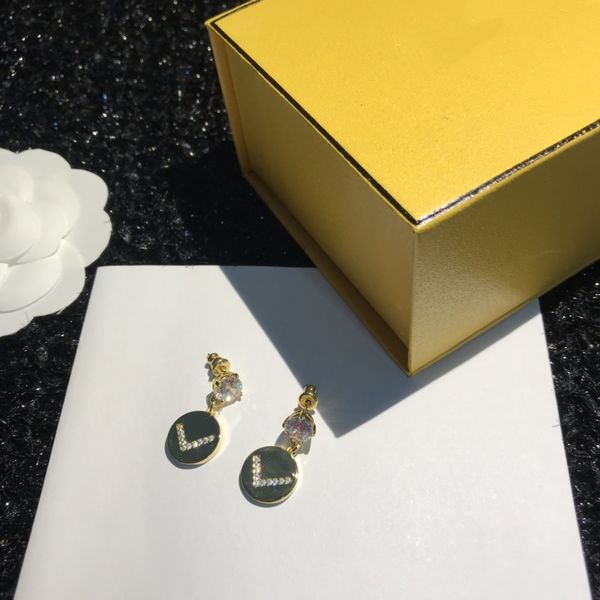 new fashion women's simple earrings women's hoop earrings jewelry, Golden;silver
new fashion women's simple earrings women's hoop earrings jewelry, Golden;silver