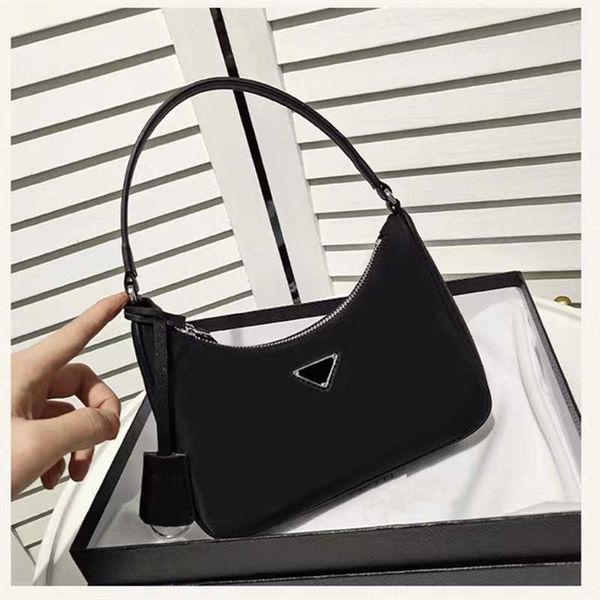 new women's flash hobo underarm bag leather strap portable middle style fashion casual bags for women handbag
new women's flash hobo underarm bag leather strap portable middle style fashion casual bags for women handbag