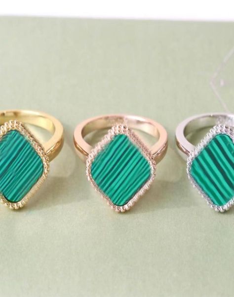 classic fourleaf clover jewelry woman ring fashion designer ring natural shell red white black green turquoise band gift9037996, Silver
classic fourleaf clover jewelry woman ring fashion designer ring natural shell red white black green turquoise band gift9037996, Silver