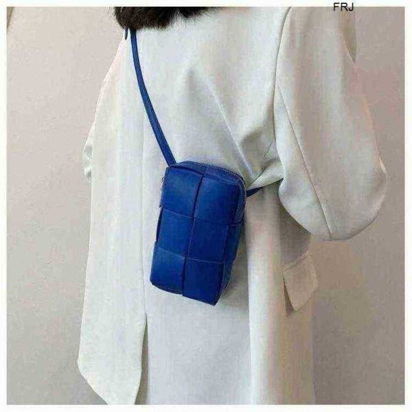 designer bottegas bags venetas fashion pillow bag woven hand shoulder women luxurys highquality crossbody totes s with e4ml have logo frj 8a
designer bottegas bags venetas fashion pillow bag woven hand shoulder women luxurys highquality crossbody totes s with e4ml have logo frj 8a