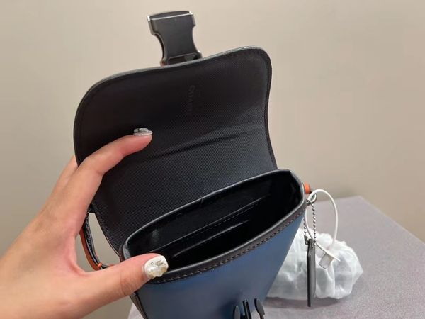 2023 new flip french fries bag single shoulder oblique cut bag small phone bag mini bag bag
2023 new flip french fries bag single shoulder oblique cut bag small phone bag mini bag bag