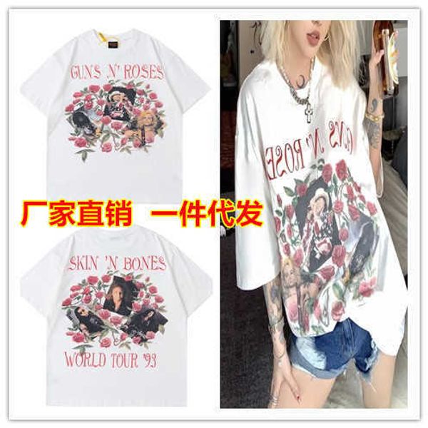 roses gun and flower band rose print short sleeve t-shirt loose men's and women's short sleeve vintage tee, White;black
roses gun and flower band rose print short sleeve t-shirt loose men's and women's short sleeve vintage tee, White;black