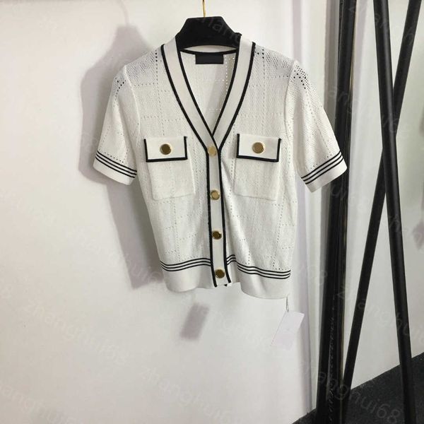 23ss womens designer clothing womens knits b letter single breasted hollowed out knitted v-neck short sleeve cardigan womens clothes, White
23ss womens designer clothing womens knits b letter single breasted hollowed out knitted v-neck short sleeve cardigan womens clothes, White