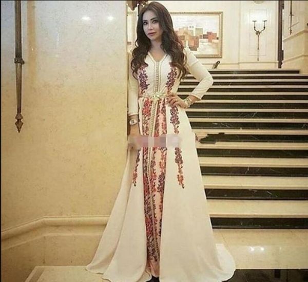 new evening dresses moroccan caftan kaftan amazing embroidery vneck occasion prom formal gown dubai abaya arabic long sleeve prom8392915, Black;red
new evening dresses moroccan caftan kaftan amazing embroidery vneck occasion prom formal gown dubai abaya arabic long sleeve prom8392915, Black;red