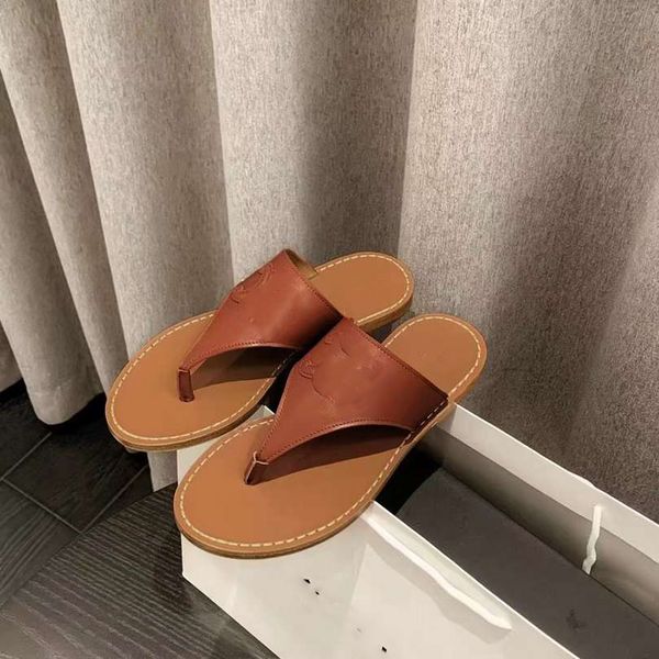 classic slippers designer celinity fashion summer women flat bottom flip flop slippers slide leisure rubber sandals st032, Black
classic slippers designer celinity fashion summer women flat bottom flip flop slippers slide leisure rubber sandals st032, Black