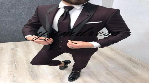 latest design wedding suits slim fit groom tuxedos formal wears shawl lapel groomsman suits jacketpantsvesttie6033188, Black;gray
latest design wedding suits slim fit groom tuxedos formal wears shawl lapel groomsman suits jacketpantsvesttie6033188, Black;gray