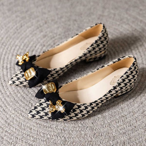 sandals new thick heel shoes women's autumn all-match pointed toe flat houndstooth bow shallow mouth medium 230417, Black
sandals new thick heel shoes women's autumn all-match pointed toe flat houndstooth bow shallow mouth medium 230417, Black