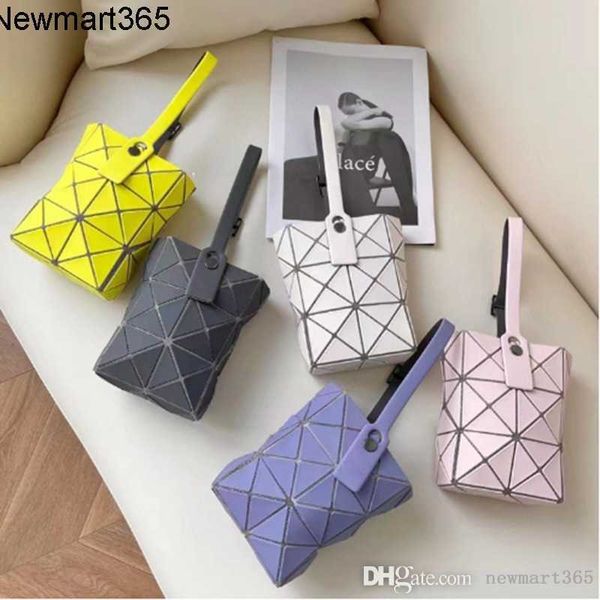 famous brand luxury designer bag candy womens flap bag limited frosted mini cubic box mobile bag
famous brand luxury designer bag candy womens flap bag limited frosted mini cubic box mobile bag