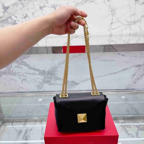 bags outdoor bag luxurys double square lock shoulder small bag fashion cross chain body lid buckle dt4o
bags outdoor bag luxurys double square lock shoulder small bag fashion cross chain body lid buckle dt4o