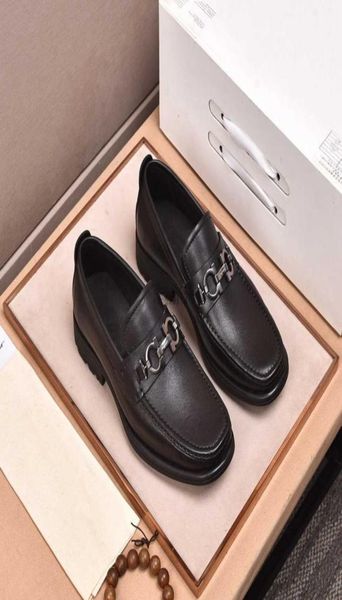 2021 new fashion men flats breathable casual genuine leather slipon oxfords shoes men brand business party dress shoes size 38444232694, Black
2021 new fashion men flats breathable casual genuine leather slipon oxfords shoes men brand business party dress shoes size 38444232694, Black