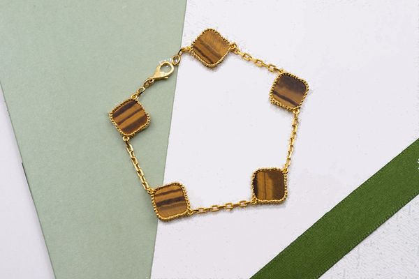 classic fashion clover bracelet for women 4/four leaf flower chain link 18k gold yellow charm party wedding mother's thanksgiving gifts, Golden;silver
classic fashion clover bracelet for women 4/four leaf flower chain link 18k gold yellow charm party wedding mother's thanksgiving gifts, Golden;silver