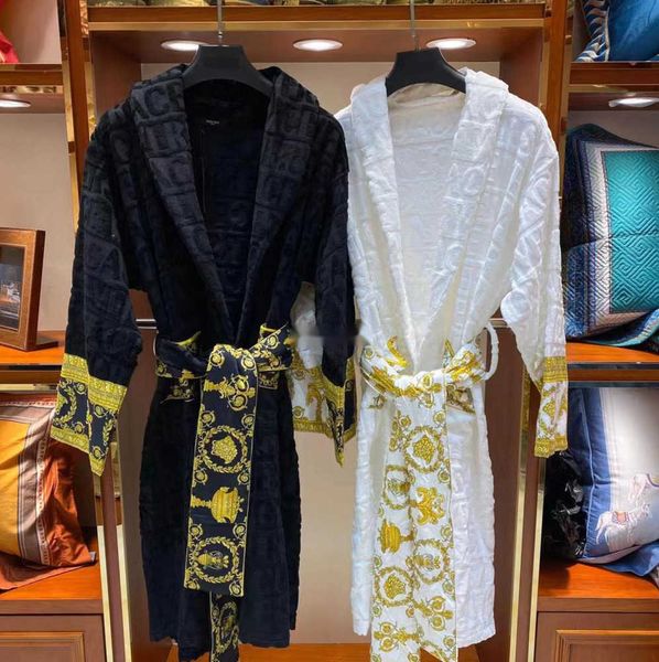 velvet bathrobe robe designers baroque fashion pajamas mens women letter jacquard printing barocco print sleeves shawl collar pocket belt 10, Black
velvet bathrobe robe designers baroque fashion pajamas mens women letter jacquard printing barocco print sleeves shawl collar pocket belt 10, Black