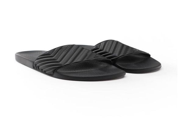 cruise 2020 mens womens black matelasse rubber slide sandals flat beach slippers molded rubber footbed6138223
cruise 2020 mens womens black matelasse rubber slide sandals flat beach slippers molded rubber footbed6138223