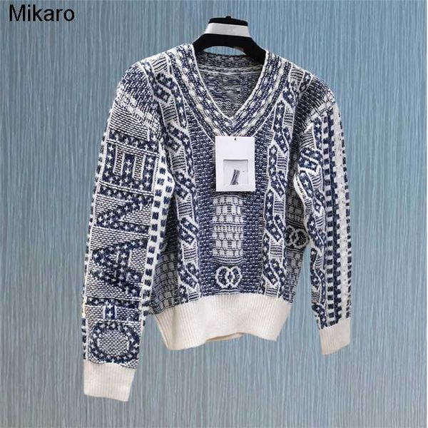 mikaro new fashion catwalk knit puller v-neck long slip sweeper casual loose coat sweeper, White;black
mikaro new fashion catwalk knit puller v-neck long slip sweeper casual loose coat sweeper, White;black