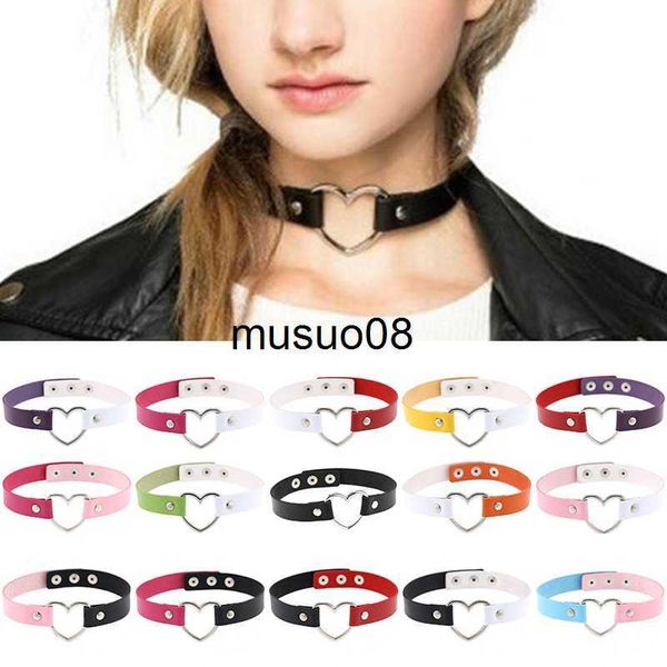 pendant necklaces punk round gothic rivet heart-shape choker necklace pu leather neck collar buckle necklaces jewelry women men gift accesso, Silver
pendant necklaces punk round gothic rivet heart-shape choker necklace pu leather neck collar buckle necklaces jewelry women men gift accesso, Silver