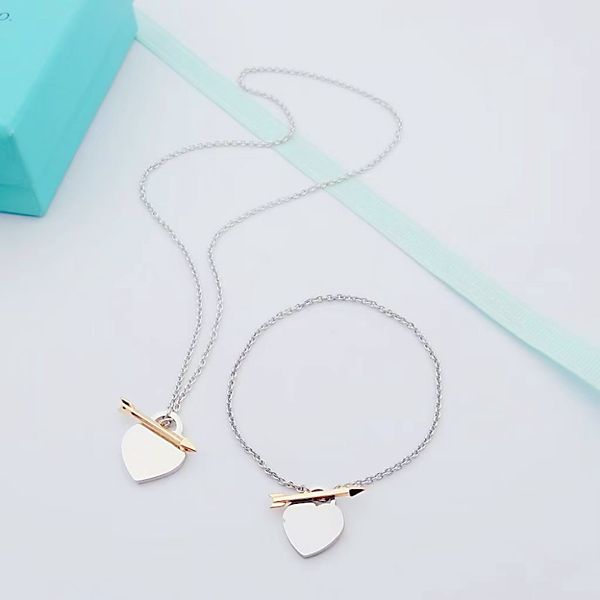european and american fashion women's love arrow necklace bracelet set classic love pendant girls' holiday gift jewelry with box, Silver
european and american fashion women's love arrow necklace bracelet set classic love pendant girls' holiday gift jewelry with box, Silver