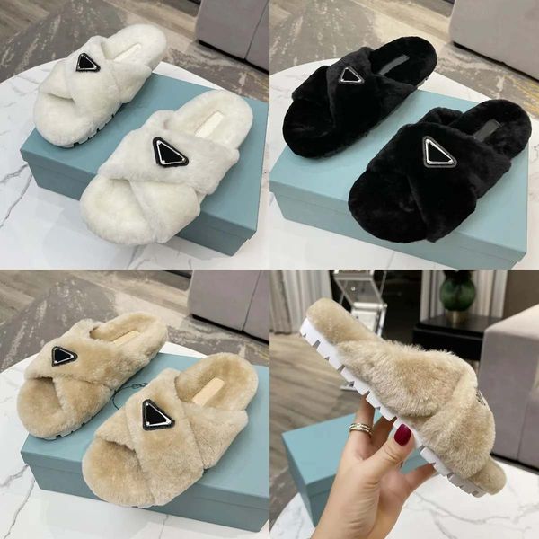 2023 designer luxury winter plush slippers indoor women's winter plush slippers indoor shoes thermal insulation fur slide wild herringb, Black
2023 designer luxury winter plush slippers indoor women's winter plush slippers indoor shoes thermal insulation fur slide wild herringb, Black