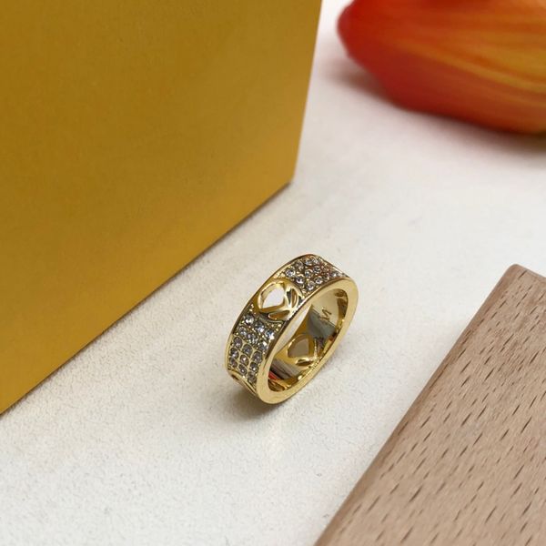 luxury women designer ring jewerly fashion casual couple brand f classic gold silver letters mens diamnond rings for laides
luxury women designer ring jewerly fashion casual couple brand f classic gold silver letters mens diamnond rings for laides