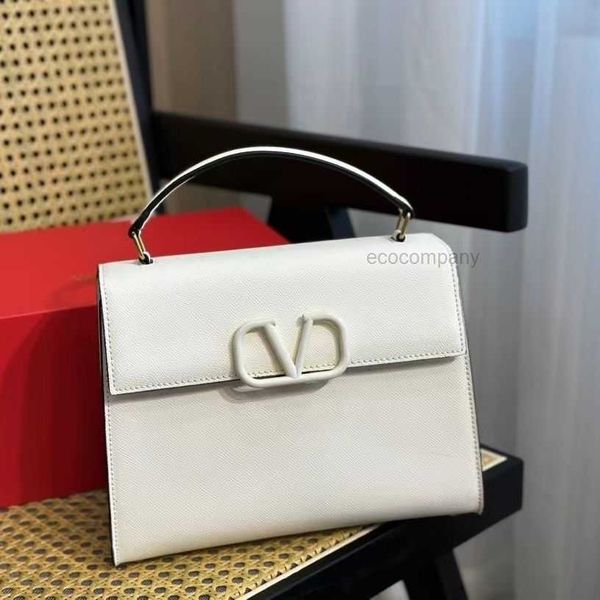vltn outdoor new bag luxurys v handbag model with high appearance high-end the same 0k9f
vltn outdoor new bag luxurys v handbag model with high appearance high-end the same 0k9f