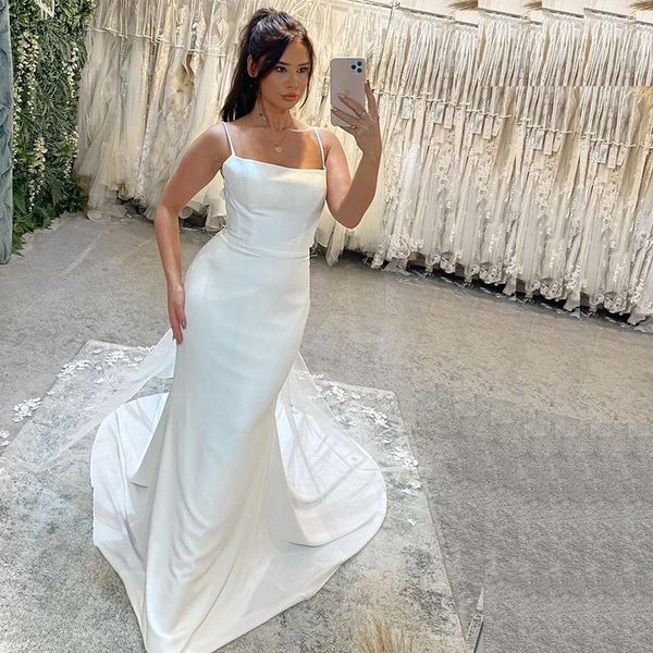 spaghetti straps backless wedding dresses for bride detachable train lace appliques bridal gowns, White
spaghetti straps backless wedding dresses for bride detachable train lace appliques bridal gowns, White