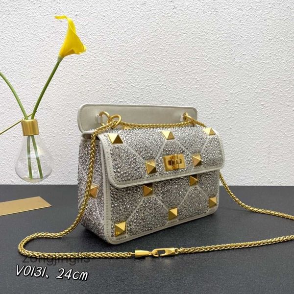 valentinoc fashion classic lady handbags designer bag quality crossbody beach high bags diamond women crystal new rivet handbag btt0
valentinoc fashion classic lady handbags designer bag quality crossbody beach high bags diamond women crystal new rivet handbag btt0