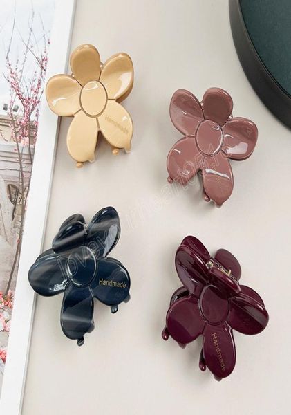 korean retro dark color hair accessories barrettes delicate 5cm small flower acetate hair clip claw for women headwear2190789, Golden;silver
korean retro dark color hair accessories barrettes delicate 5cm small flower acetate hair clip claw for women headwear2190789, Golden;silver
