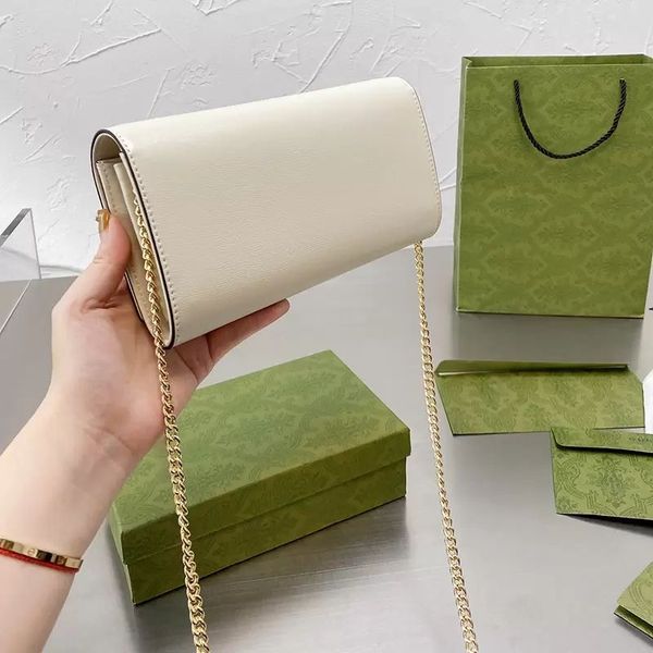 2023 shoulder bags crossbody luxury clutch bag cross body high-quality genuine leather gold chain 5 different colors fashion brand with orig, Black;red
2023 shoulder bags crossbody luxury clutch bag cross body high-quality genuine leather gold chain 5 different colors fashion brand with orig, Black;red