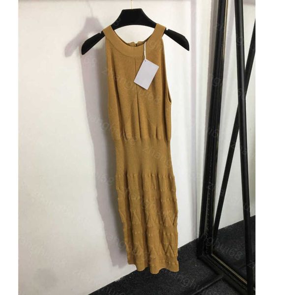 23ss womens designer clothing summer dresses women dress slim figure show back zipper knitted vest dress womens clothing a1, Black;gray
23ss womens designer clothing summer dresses women dress slim figure show back zipper knitted vest dress womens clothing a1, Black;gray