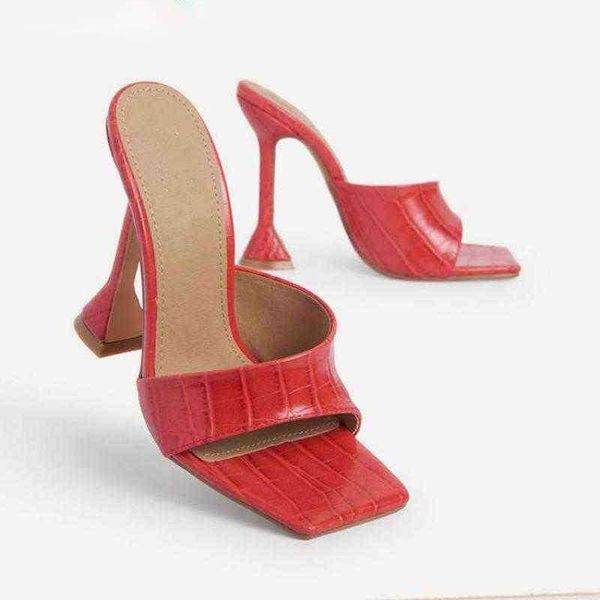 slipper summer women sandal fashion square head high heel outdoor light pu leather stiletto plu 220622, Black
slipper summer women sandal fashion square head high heel outdoor light pu leather stiletto plu 220622, Black