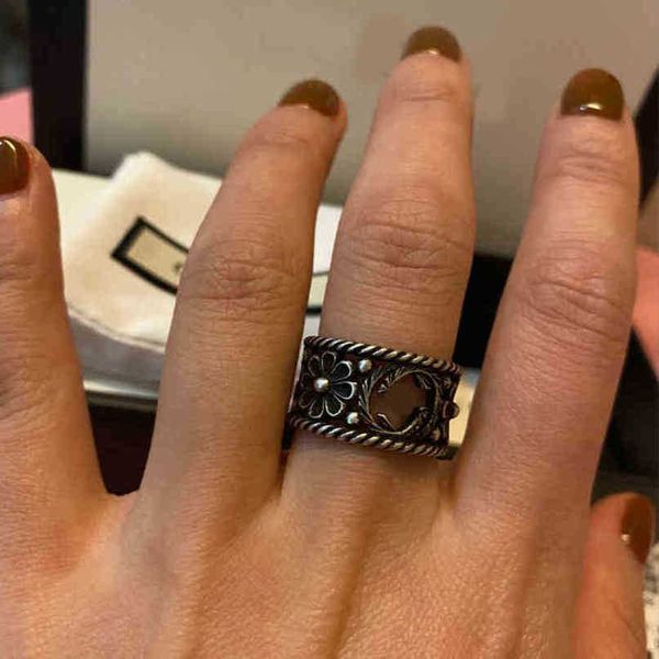 60% off designer jewelry bracelet necklace flower daisy wind hollowed out star net red same temperament couple ring, Silver
60% off designer jewelry bracelet necklace flower daisy wind hollowed out star net red same temperament couple ring, Silver