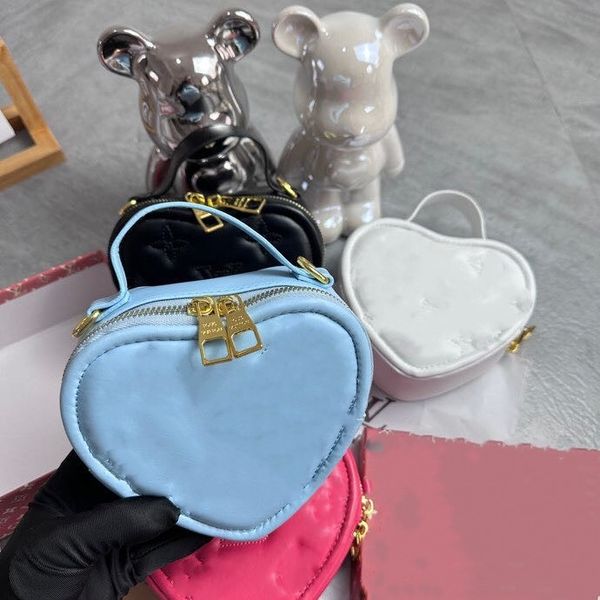 23ss small women's day packs chain mini bag women's summer letter new chain crossbody bag niche design portable peach heart
23ss small women's day packs chain mini bag women's summer letter new chain crossbody bag niche design portable peach heart