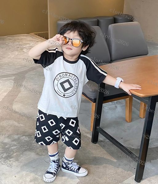 kids clothing sets boys girls tracksuits suit letters print 2pcs designer t-shirt short pants suits chidlren casual clothes 90-150 brand lux, White
kids clothing sets boys girls tracksuits suit letters print 2pcs designer t-shirt short pants suits chidlren casual clothes 90-150 brand lux, White