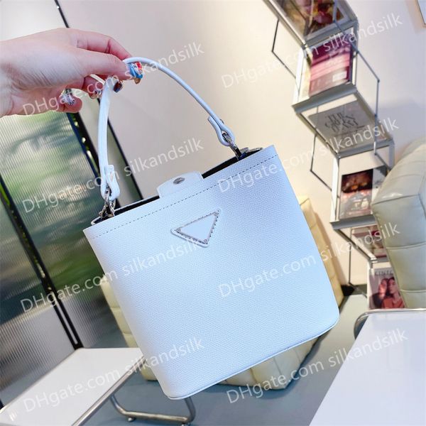luxury bucket panier handbag large tote bags saffiano cuir shoulder bags new women's classic black purse designer plain cross body bag
luxury bucket panier handbag large tote bags saffiano cuir shoulder bags new women's classic black purse designer plain cross body bag