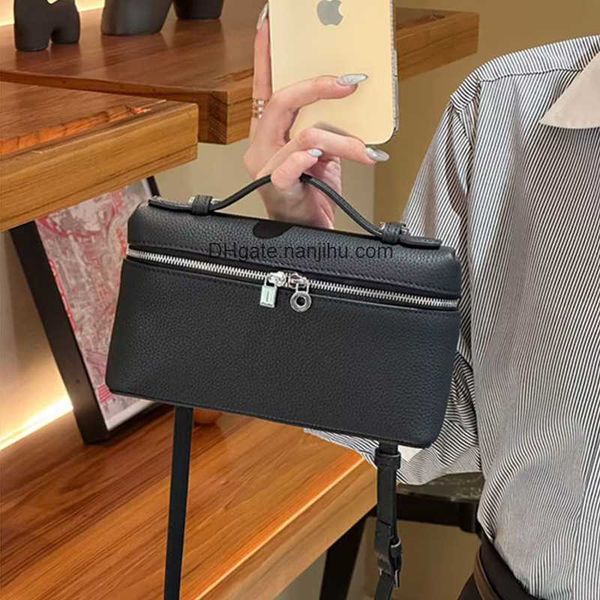 designer luxury evening handbags bag loropiana new lychee patterned cowhide lunch box bag for women's portable single shoulder crossbod
designer luxury evening handbags bag loropiana new lychee patterned cowhide lunch box bag for women's portable single shoulder crossbod