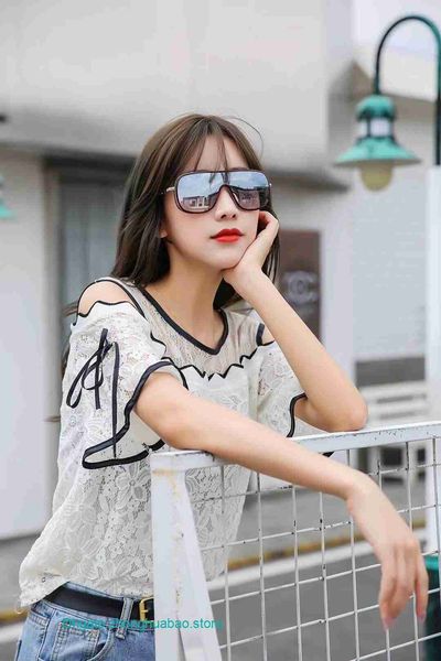 dita sunglasses for sale men's and women's sunglasses dita evdura one-piece lens big frame with gift box, White;black
dita sunglasses for sale men's and women's sunglasses dita evdura one-piece lens big frame with gift box, White;black