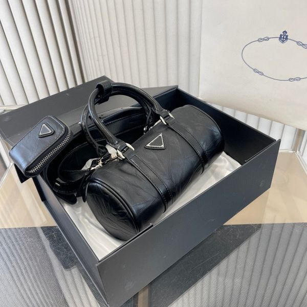 new women's handbag designer bag fashion one shoulder bag leather pillow shaped bag large capacity round bucket bag classic triangle lo
new women's handbag designer bag fashion one shoulder bag leather pillow shaped bag large capacity round bucket bag classic triangle lo