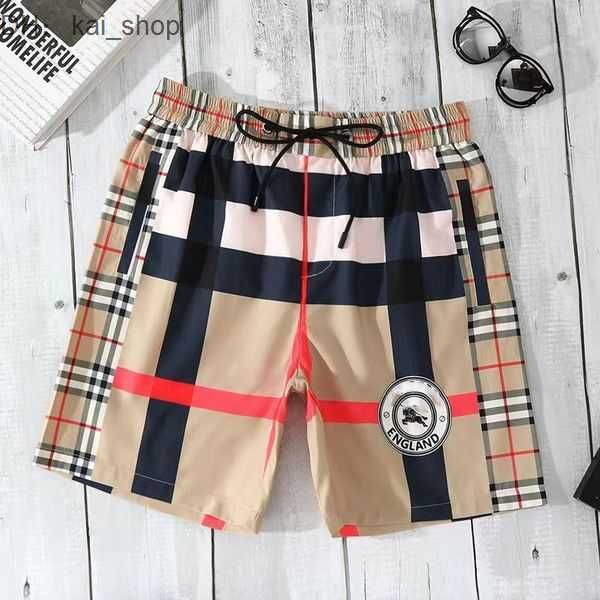 designer shorts beach pants european american brand trend classic simple checkered large same style 111
designer shorts beach pants european american brand trend classic simple checkered large same style 111