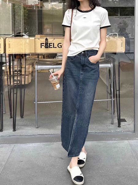 23ss womens designer clothing designer skirts logo embroidery back pocket bag hip slit high-waisted denim half skirt women clothes, Black
23ss womens designer clothing designer skirts logo embroidery back pocket bag hip slit high-waisted denim half skirt women clothes, Black